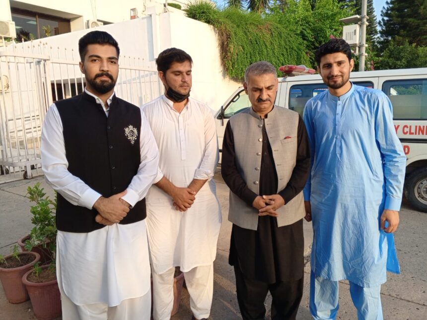 بیرون ملک ڈاکٹرز - بیرون ملک ڈاکٹرز انصاف کا مطالبہ