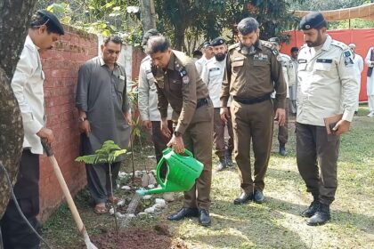 پٹرولنگ پولیس - پٹرولنگ پولیس کا بائیس میل پوسٹ کا دورہ