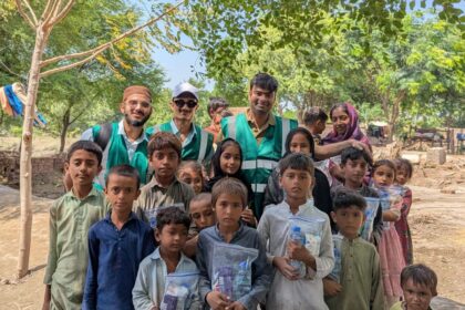 سیلاب متاثرہ بچے - پنجاب میں سیلاب زدہ بچوں کیلئے فوری امدادی مہم