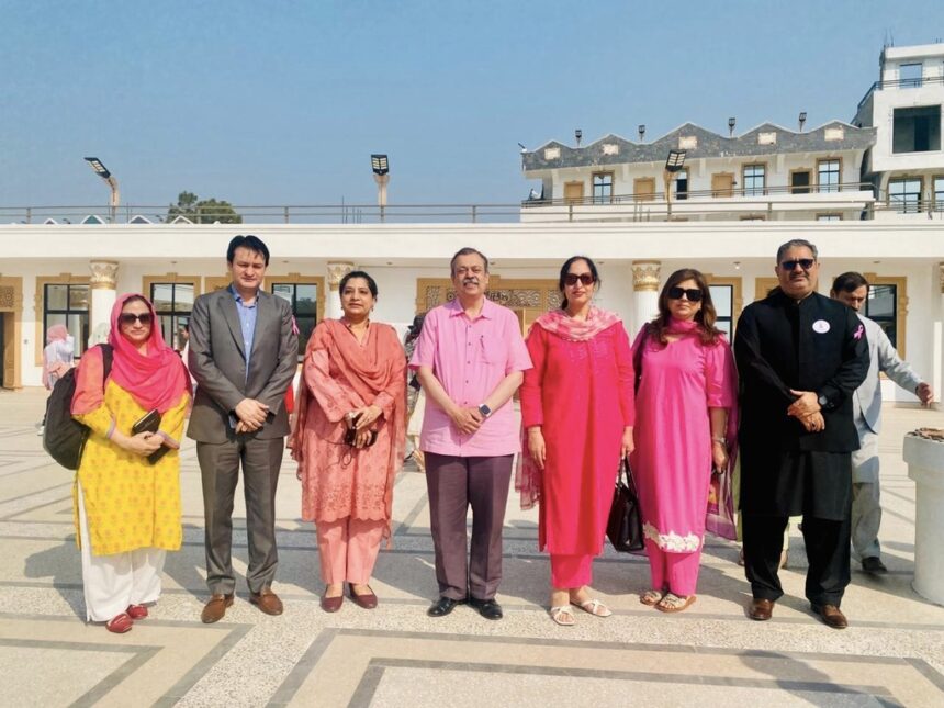 چھاتی کینسر - ہیلتھ سروسز اکیڈمی میں چھاتی کینسر پر پالیسی کی ضرورت