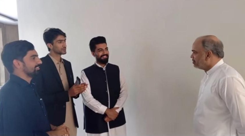 بیرونِ ملک ڈاکٹرز - سینیٹر نذیم بھٹو نے بیرونِ ملک ڈاکٹرز کے لیے حمایت کا اعادہ