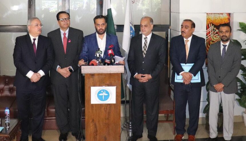 ایم ڈی کیٹ - جامعات کو ایم ڈی کیٹ لیک کی ذمہ داری سونپی گئی