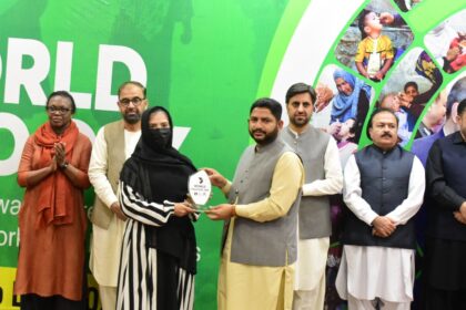 پولیو ورکرز - پولیو ورکرز کی خدمات پر خصوصی تقریب