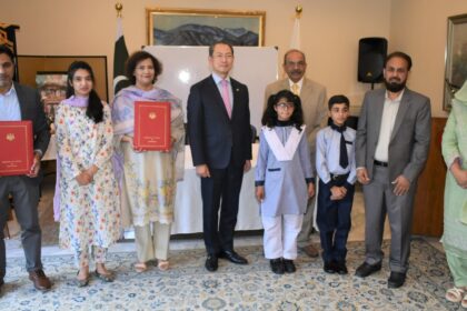 جاپانی گرانٹ - جاپان نے دو مقامی فلاحی منصوبوں کو گرانٹ فراہم کی