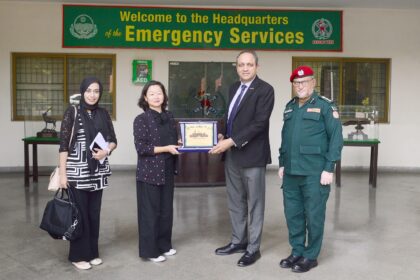 ہنگامی خدمات - عالمی غذائی پروگرام کی سربراہ کا ہنگامی خدمات دورہ