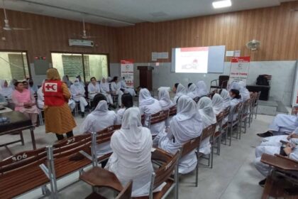 ابتدائی طبی امداد - نوجوانوں کو زندگی بچانے کی تربیت دی گئی