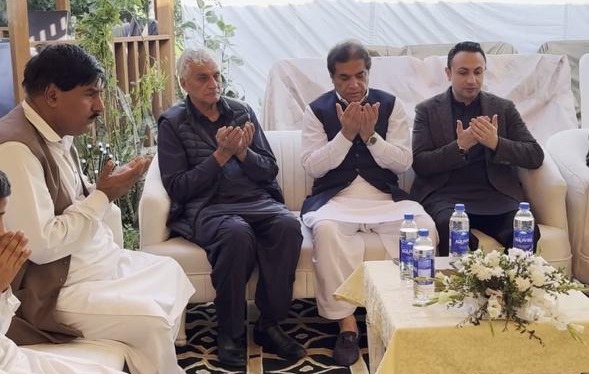 ڈاکٹر نوید - سردار گھر میں ڈاکٹر نوید کی یاد میں تعزیتی اجتماع