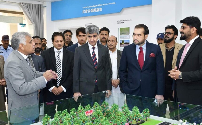 زرعی تبدیلی - وزیر زراعت کا پیر مہر علی شاہ صحرائی زرعی یونیورسٹی کا دورہ