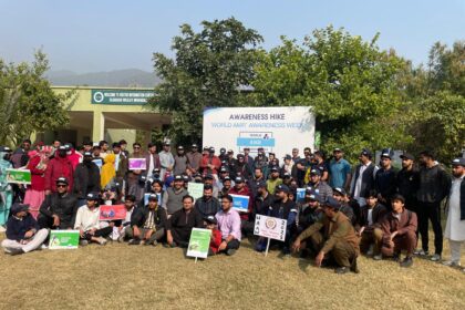 اینٹی مائیکروبیل مزاحمت - صحت کی ہائیک میں اینٹی مائیکروبیل مزاحمت کو اجاگر کیا گیا