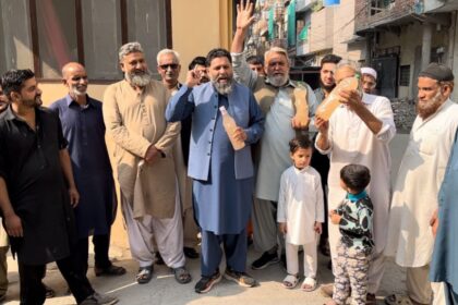 گندا پانی - یوسی اکتیس کے رہائشی گندے پانی کے خلاف احتجاج