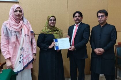 علامہ اقبال - علامہ اقبال کی خدمات پر ادبی جماعت کا خراج تحسین