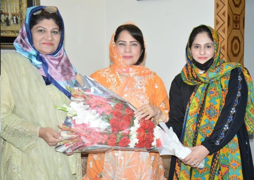 فرزانہ کوثر - نوناری میڈیا نے فرزانہ کوثر کو نامزدگی پر مبارکباد