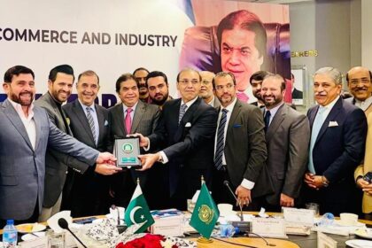 معاشی بحالی - کاروباری برادری کی ستائش اور معاشی بحالی کی پیشین گوئی