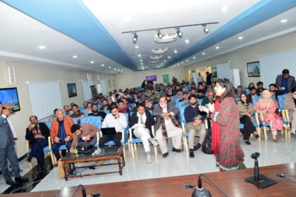 ڈیجیٹل صحافت - قومی پریس کلب میں ڈیجیٹل صحافت کی تربیتی نشست