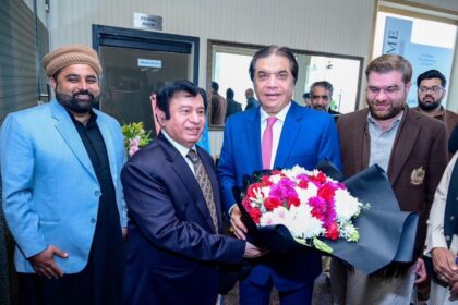 علیشا سلیم - بارہ سالہ علیشا سلیم کی شاندار ادبی کامیابی