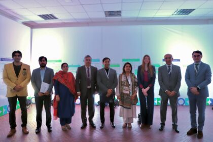 شواہد پر مبنی تعلیم - تعلیم میں شواہد پر مبنی اصلاحات کے لیے عالمی سمٹ