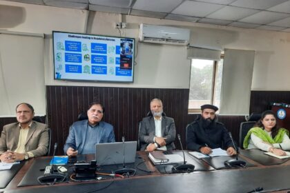 نیلم وادی - نیلم وادی کے کسانوں سے پاکستان غربت خاتمہ فنڈ کی ملاقات