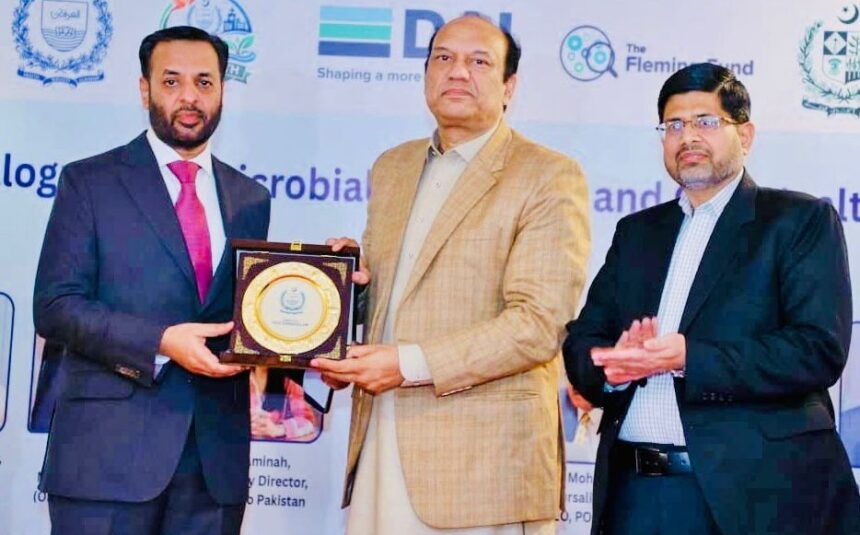 اینٹی بائیوٹک مزاحمت - اینٹی بائیوٹک فروخت میں پاکستان سختی اختیار کر رہا ہے