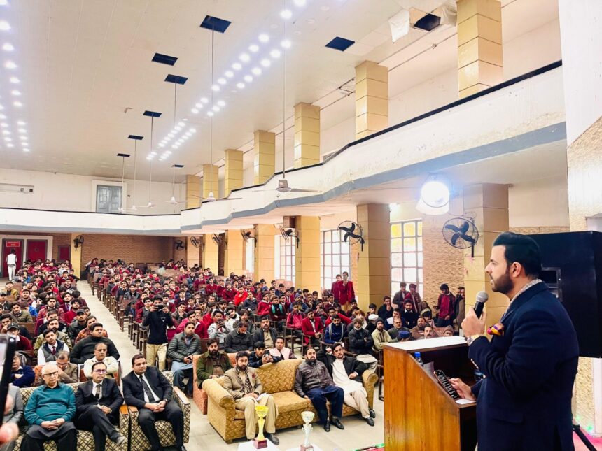 سالانہ کھیلوں - گورنمنٹ گورڈن کالج میں سالانہ کھیلوں کی شاندار تقریب