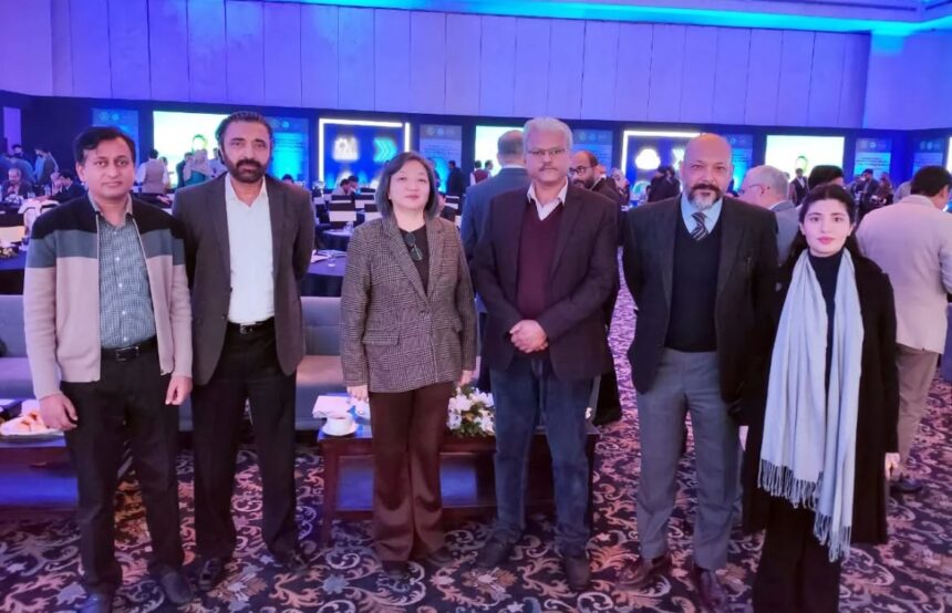 صنعتی اخراجات - صنعتی اخراجات پر اعلیٰ سطحی اسٹیک ہولڈر ڈائیلاگ