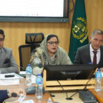 اسکول فیس اضافہ - اسکول فیسوں میں غیر معقول اضافے پر پارلیمانی دباؤ