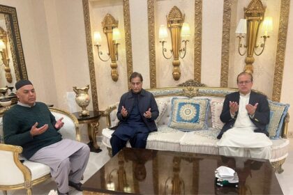 سردار ایاز صادق - سردار ایاز صادق نے چودھری ارمغان سبحانی سے تعزیت کی