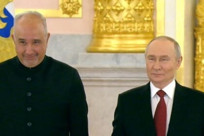 فیصل نیاز ترمیزی - پاکستان کے سفیر نے کریملن میں اسناد پیش کیں