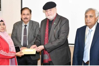 پاکستان بیت المال - حکومت نے طلبہ کے وظائف میں توسیع کی یقین دہانی