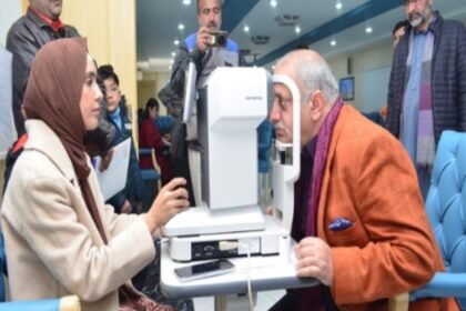 مفت آئی کیمپ - نیشنل پریس کلب میں ممبران کے لیے مفت آئی کیمپ