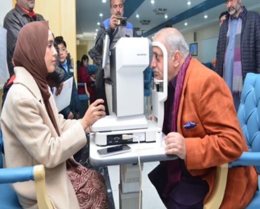 مفت آئی کیمپ - نیشنل پریس کلب میں ممبران کے لیے مفت آئی کیمپ