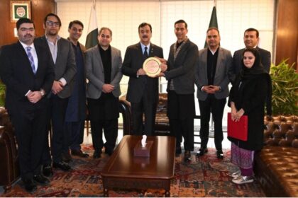 عابد شیر علی - قائم مقام صدر سے عابد شیر علی کی پارلیمانی ملاقات