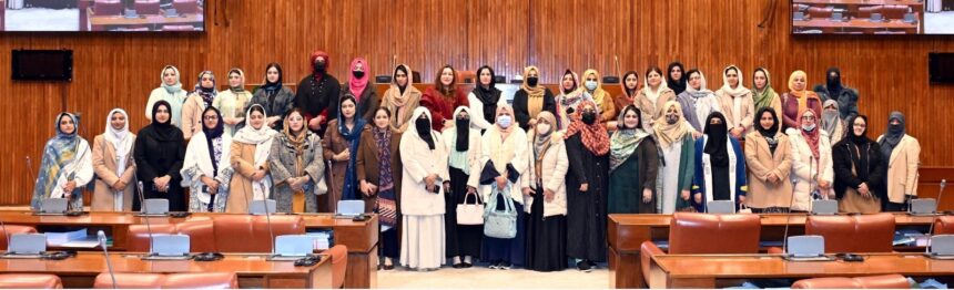 سینیٹ سیکرٹریٹ - رفاہ یونیورسٹی کا پارلیمنٹ ہاؤس کا باضابطہ دورہ