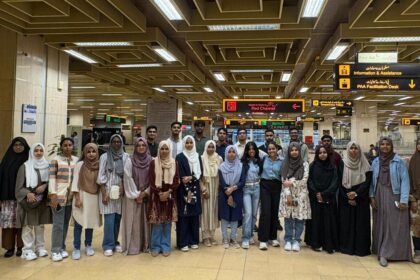 سری لنکن طبی اسکالرز - کراچی میں ۲۵ سری لنکن طبی اسکالرز کا خیرمقدم