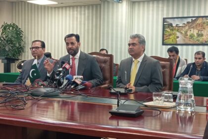 مقامی ویکسین سازی - مصطفیٰ کمال نے مقامی ویکسین سازی کا اہم منصوبہ شروع کیا