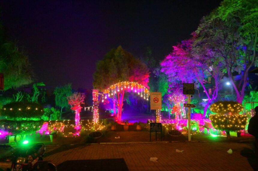 ملیا پارک - ملیا پارک کی خصوصی روشنیوں سے شہر کا حسن نکھرا