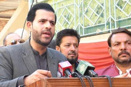 سوئی گیس پائپ لائن - دانیال چوہدری نے چکلالہ میں سوئی گیس پائپ لائن کا افتتاح