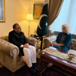 پاکستانی کھانا - یاشی کی واحد پاکستانی کھانوں کی دکان نے سفارتخانے کا دورہ