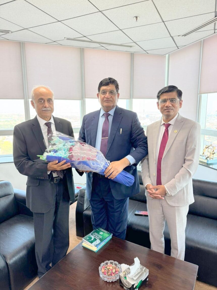 وائس چانسلر نارووال - پنجاب ہائر ایجوکیشن کمیشن نے وائس چانسلر نارووال کو مبارکباد دی