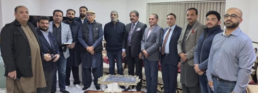 چوہدری ریاض - قوم بہادر افواج کے شانہ بشانہ کھڑی ہے