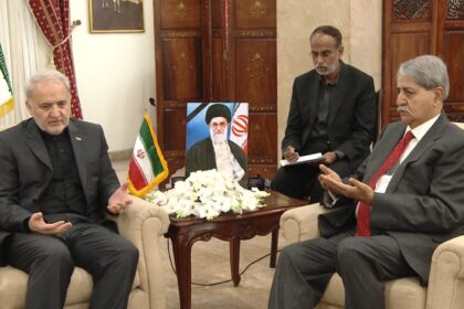 سید نوید قمر - سید نوید قمر کا ایرانی سفارتخانے میں تعزیتی دورہ