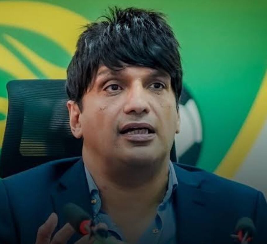 فٹبال ترقی - فٹبال کی ترقی میں فیلڈ مارشل کی بھرپور حمایت