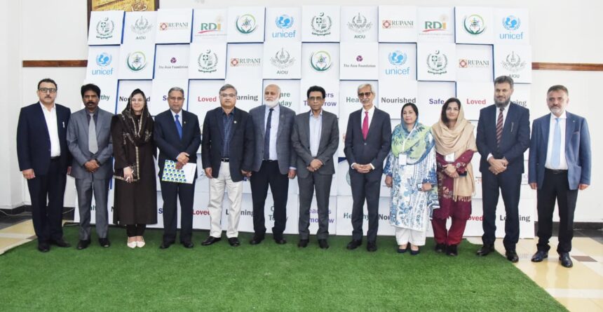 ابتدائی بچپن - وزیرِ تعلیم نے ابتدائی بچوں میں سرمایہ کاری پر زور