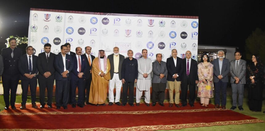 بین الاقوامی طلبہ کانونشن - چیئرمین ہائیئر ایجوکیشن کمیشن کی کانونشن کامیابی پر مبارکباد