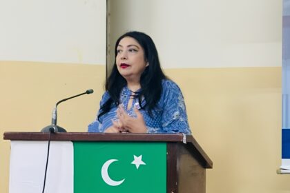 نرسنگ ڈے - نرسنگ ڈے پر صحت پیشہ وران میں پل جوڑنے کی کوشش