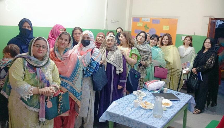 خواتین کاروبار - خواتین کی اقتصادی خودمختاری کیلئے تربیتی سیشن
