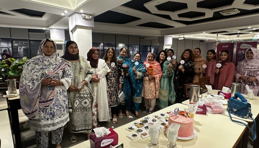 خواتین کی ہنرمندی - ماںوں کی محبت اور خواتین کی ہنر مندی کا اجتماع