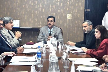 ملازمین فلاح - چیئرمین سینیٹ یکجہتی اور ملازمین فلاح پر زور