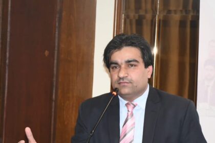 بجٹ – میں سگریٹ پر فیڈرل ایکسائز ڈیوٹی () میں اضافہ نہ ہونے سے قیمتی جانوں اور قومی آمدن کا نقصان بڑھے گا۔ڈاکٹر خلیل احمد