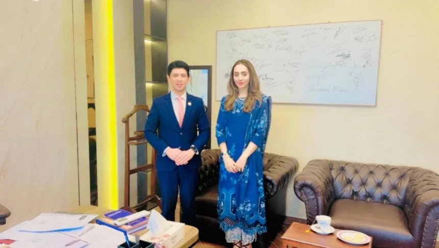 مصباح کھر اور ملائیشیا کے ڈپٹی ہیڈ آف مشن کی پارلیمنٹ ہاؤس میں ملاقات