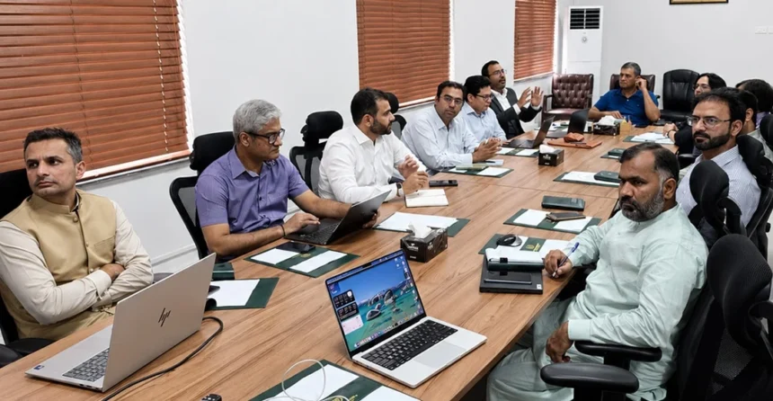 لاہور میں ڈیجیٹل ہیلتھ پلان کے مشاورتی ورکشاپ میں شرکا